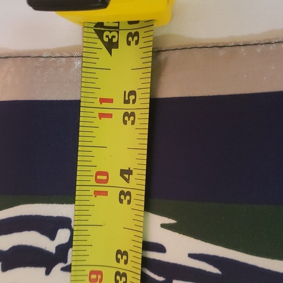 R-445- Women's Scarf Horses Green Yellow Blue Colors NWT - Picture 6 of 6